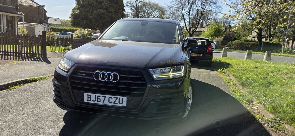 Audi Q7 3.0 Tdi V6 S Line BJ67CZU Black #4