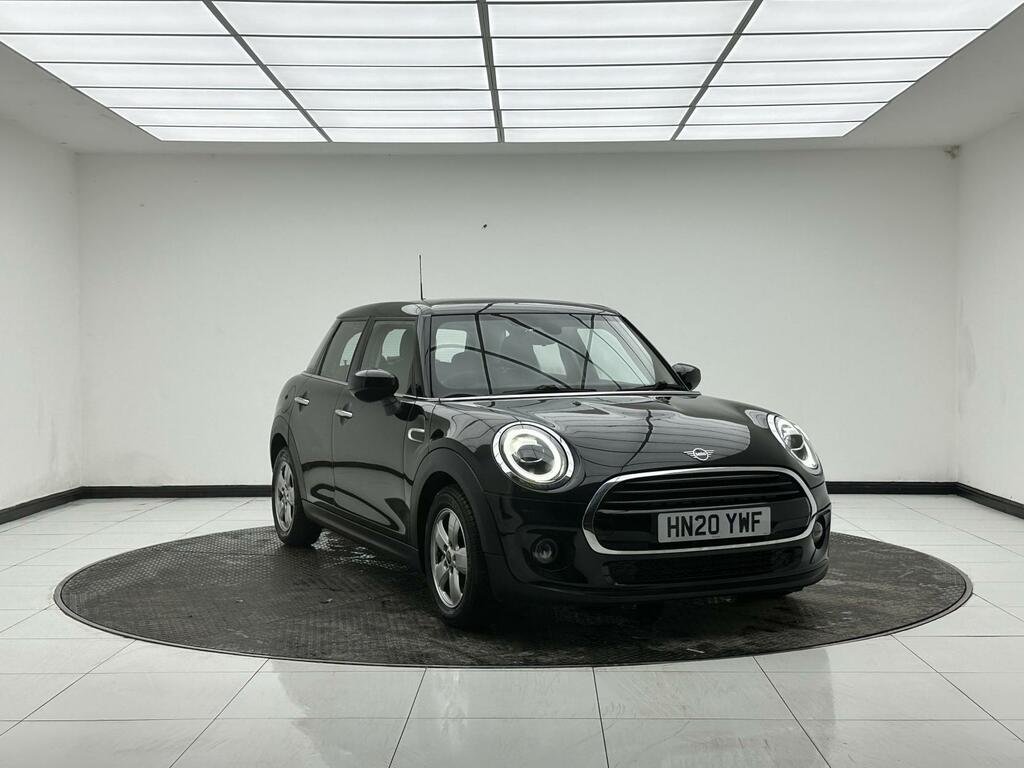 Mini Hatch 1.5 Cooper Classic Hatchback Steptronic Black