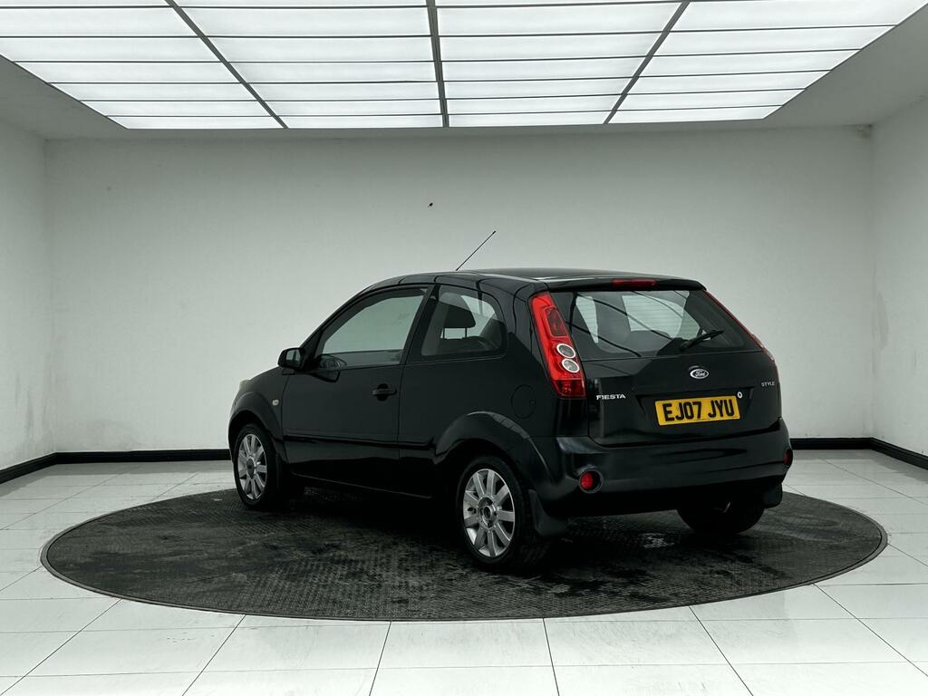 Ford Fiesta 1.25 Silver Hatchback 142 G Km EJ07JYU Black #5