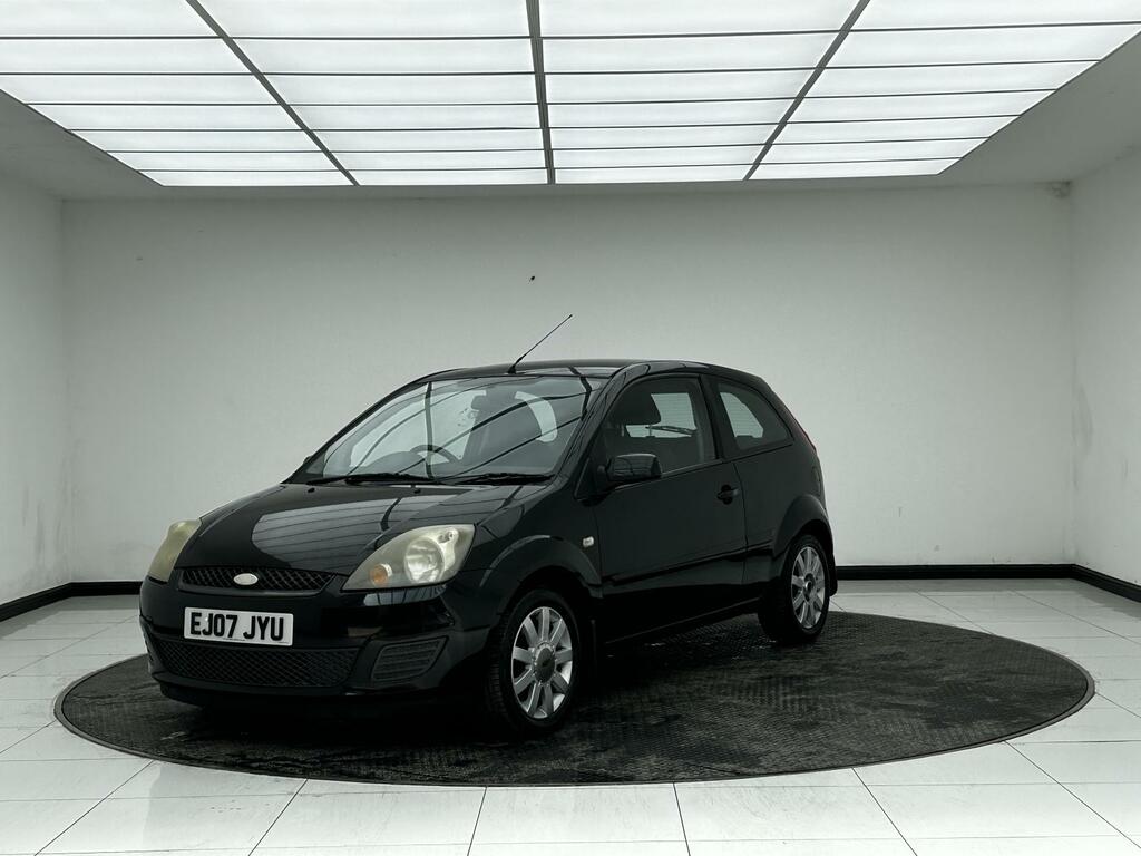 Ford Fiesta 1.25 Silver Hatchback 142 G Km EJ07JYU Black #3