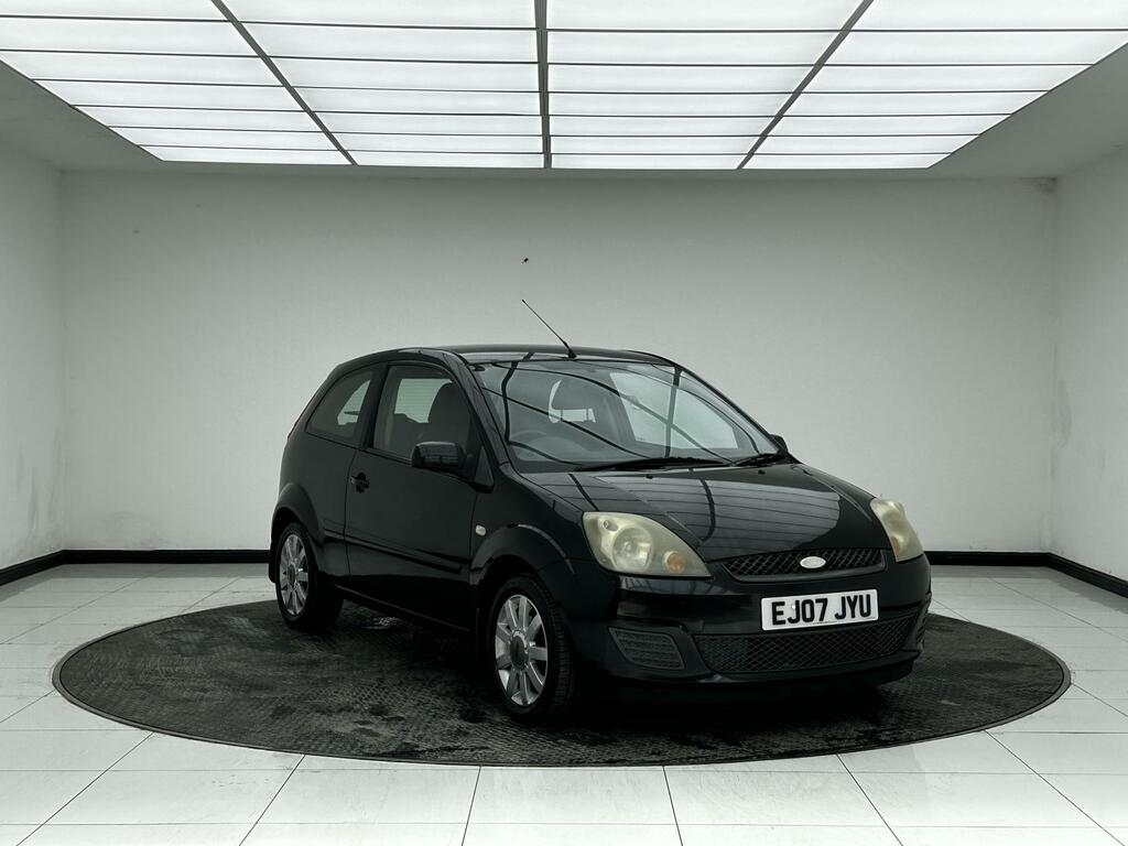 Ford Fiesta 1.25 Silver Hatchback 142 G Km Black