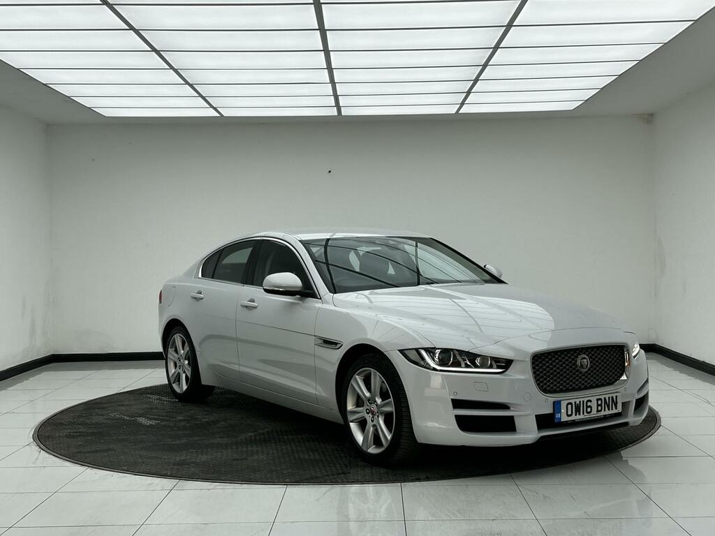 Jaguar XE 2.0D Portfolio Saloon Awd Euro 6 White