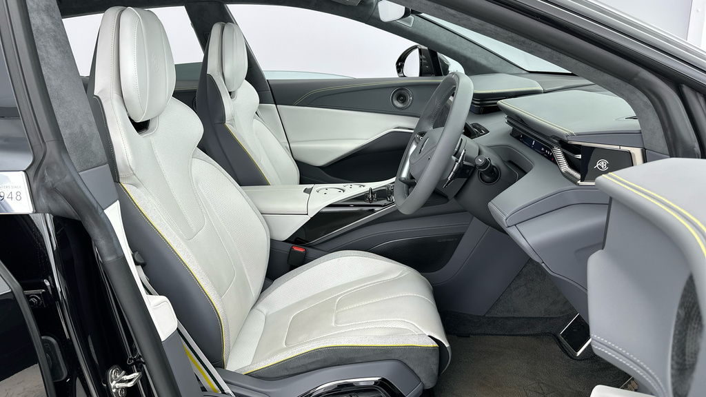 Lotus Eletre R Black #5