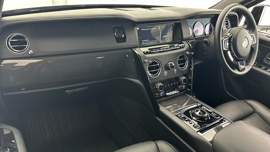 Rolls-Royce Cullinan Black Badge MV23SVC Black #4