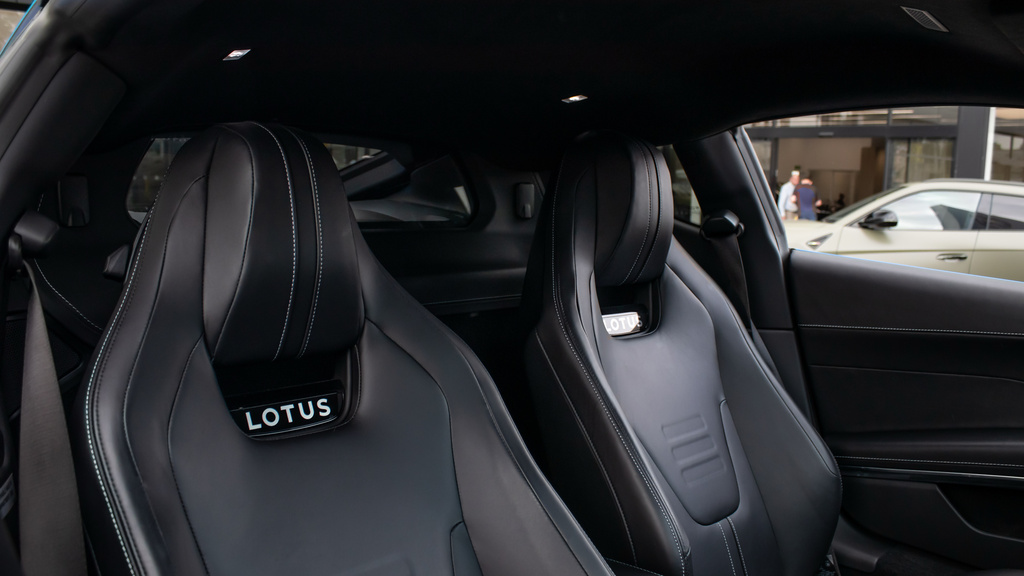 Lotus Emira First Edition LG74JUC Blue #4