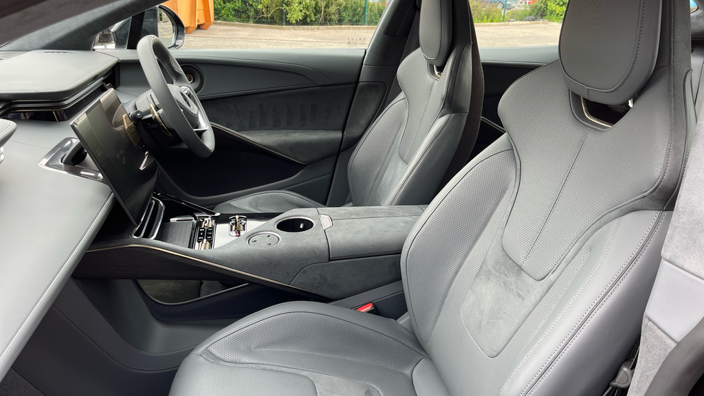 Lotus Eletre Suv Black #6