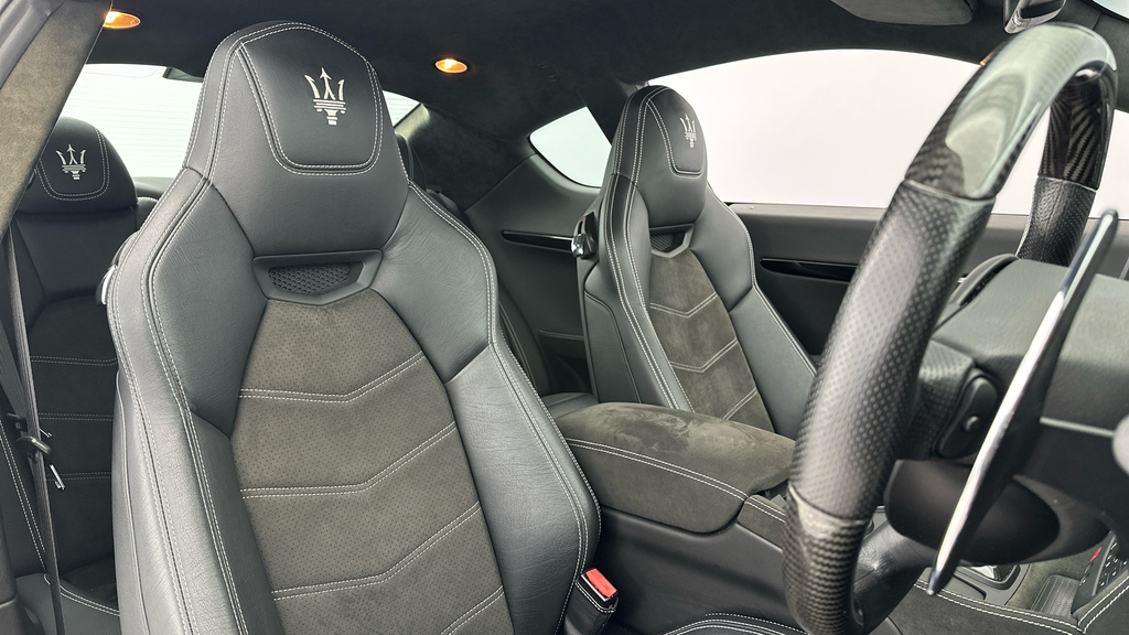 Maserati GranTurismo 2016 16 4.7 Blue #11