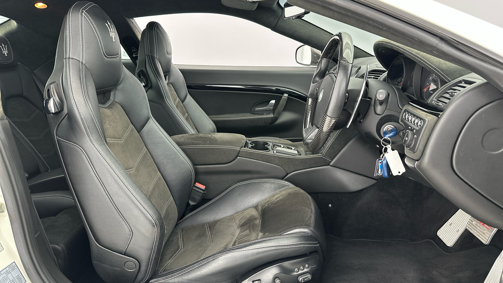 Maserati GranTurismo 2016 16 4.7 Blue #21