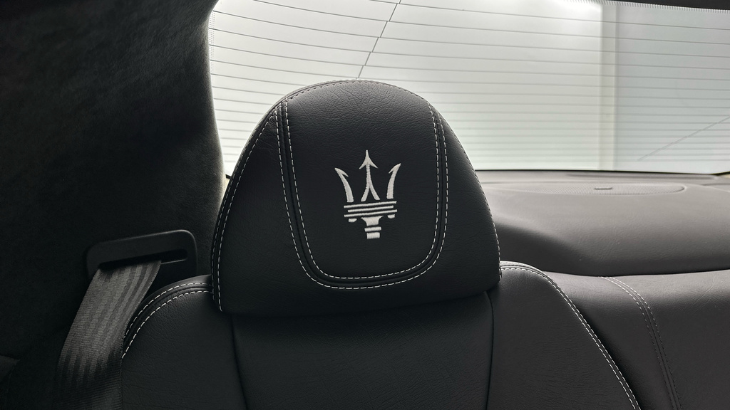 Maserati GranTurismo 2016 16 4.7 Blue #17