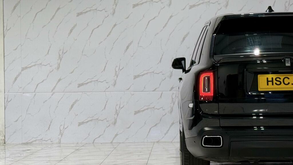Rolls-Royce Cullinan Black Badge Grey #56