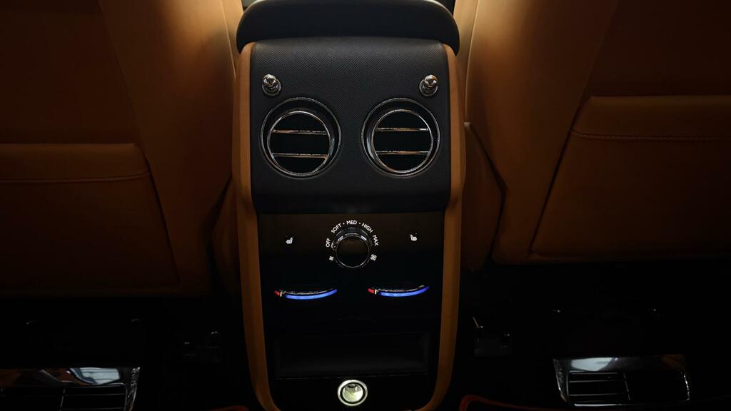 Rolls-Royce Cullinan Black Badge Grey #46