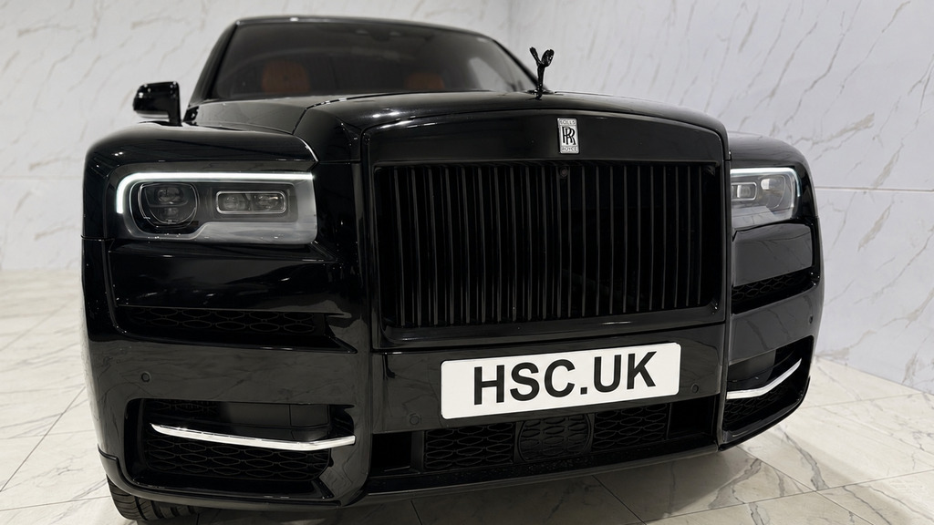 Rolls-Royce Cullinan Black Badge Grey #51