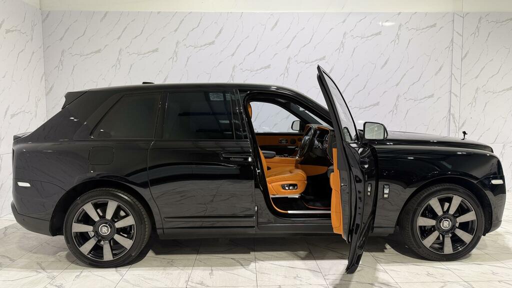Rolls-Royce Cullinan Black Badge Grey #24