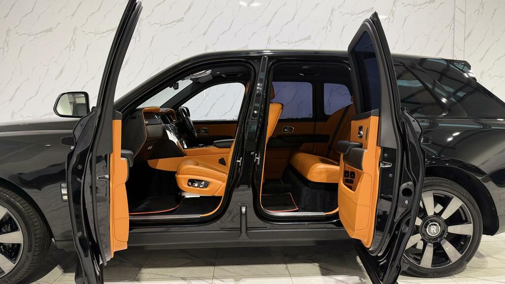 Rolls-Royce Cullinan Black Badge Grey #19