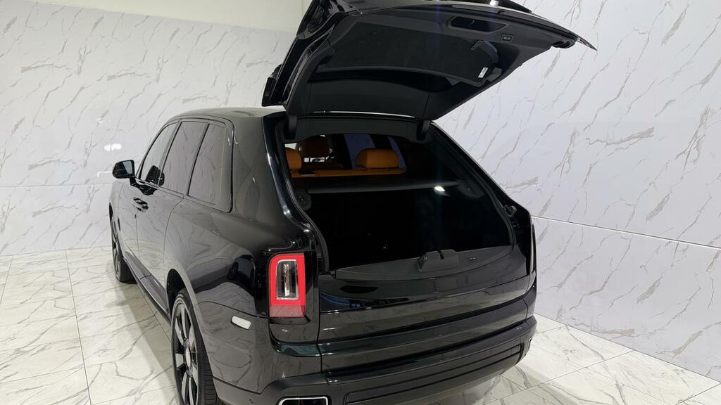 Rolls-Royce Cullinan Black Badge Grey #59