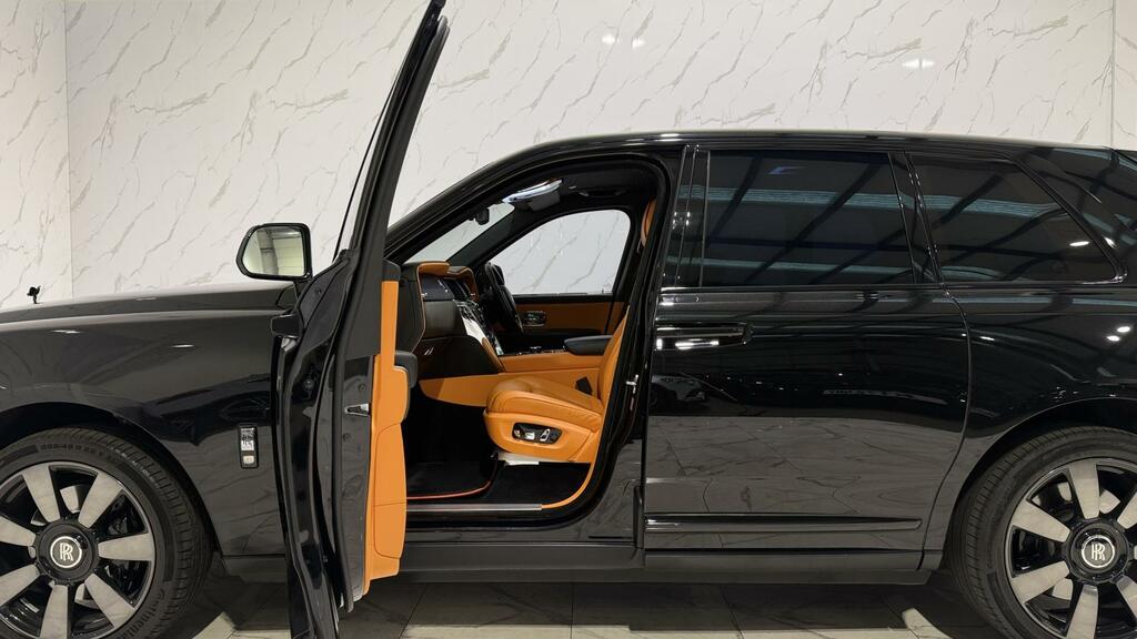 Rolls-Royce Cullinan Black Badge Grey #15
