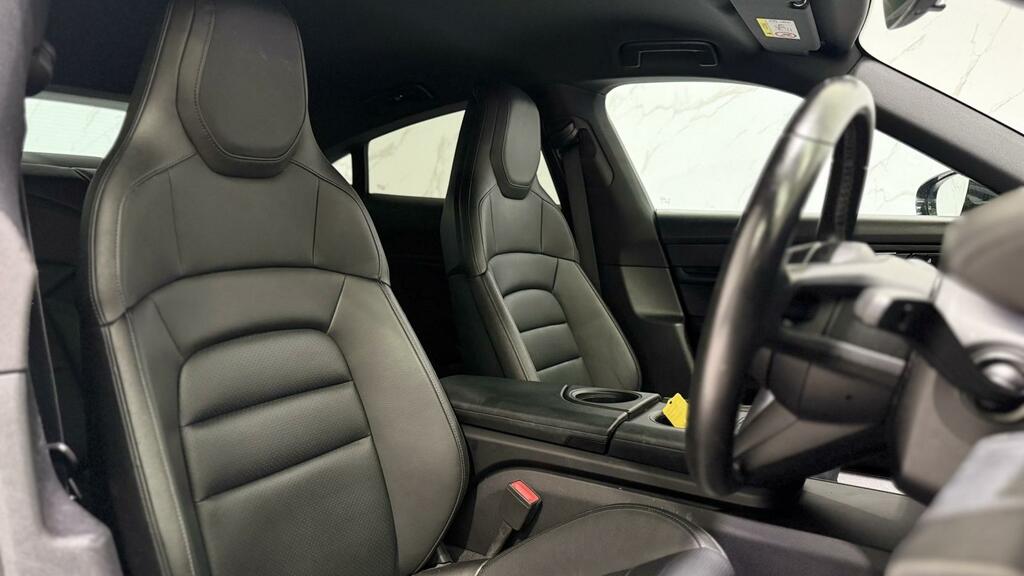 Porsche Taycan Performance Plus 93.4Kwh Saloon LY71CKG Black #4