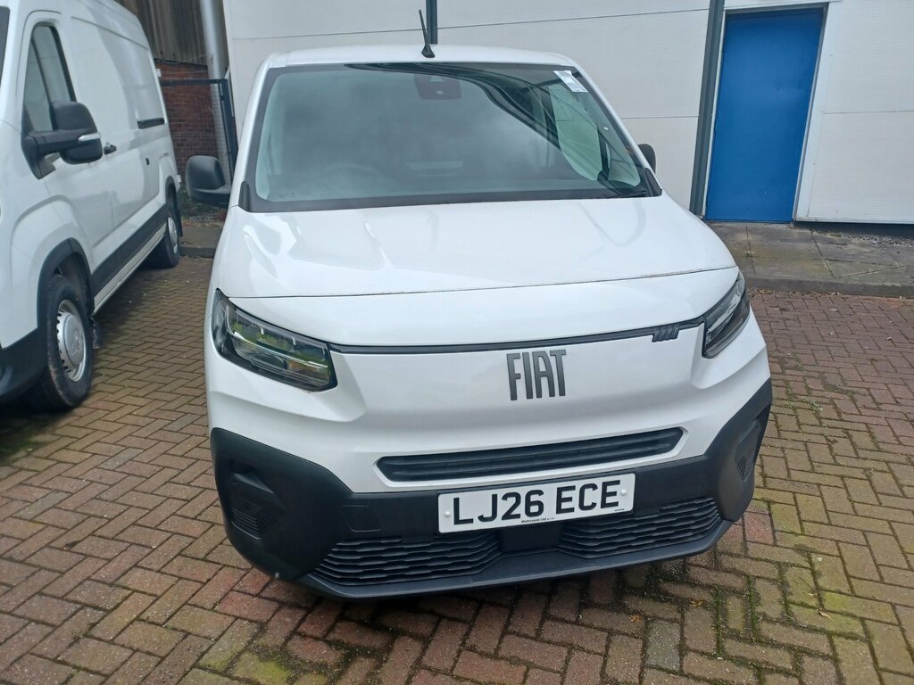 Fiat Doblo 1.5 Multijet3 1000Kg Panel Van Plus Man LJ26ECE White #2