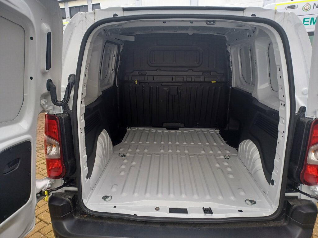 Fiat Doblo 1.5 Multijet3 1000Kg Panel Van Plus Man LJ26ECE White #6