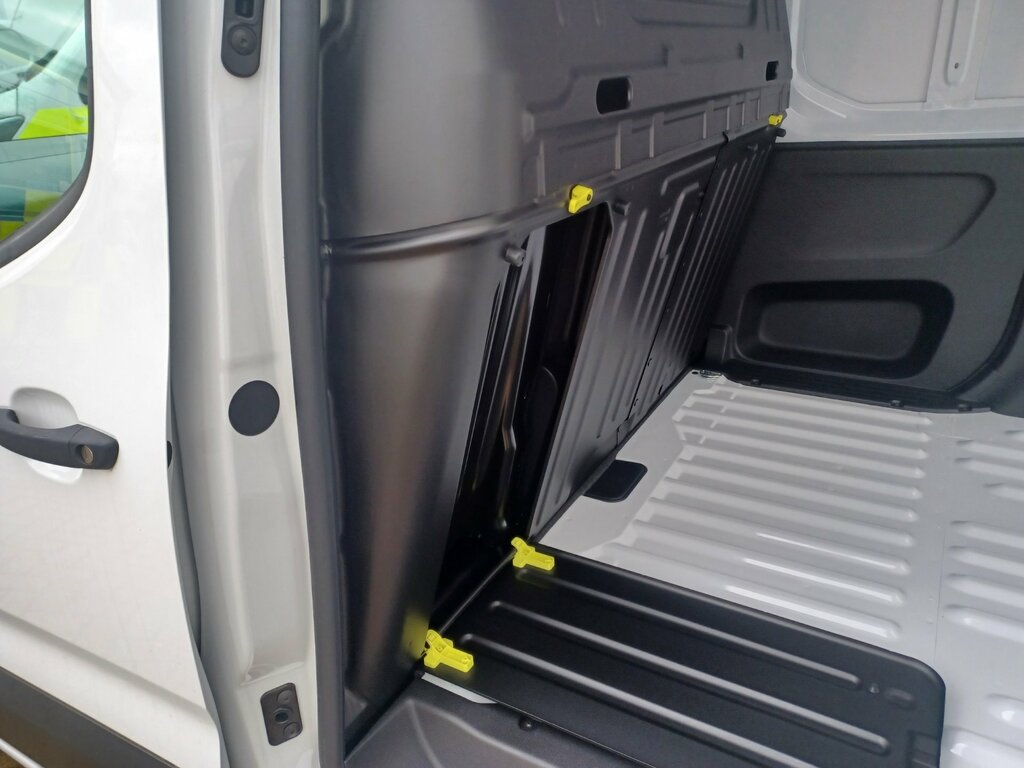 Fiat Doblo L2 Plus Panel Van With 10 Mirror Screen White