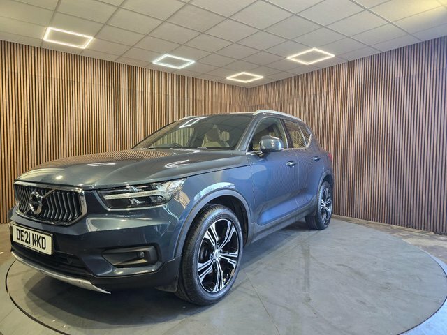 Volvo XC40 1.5 T3 Inscription Pro Euro 6 Ss DE21NKD Blue #3