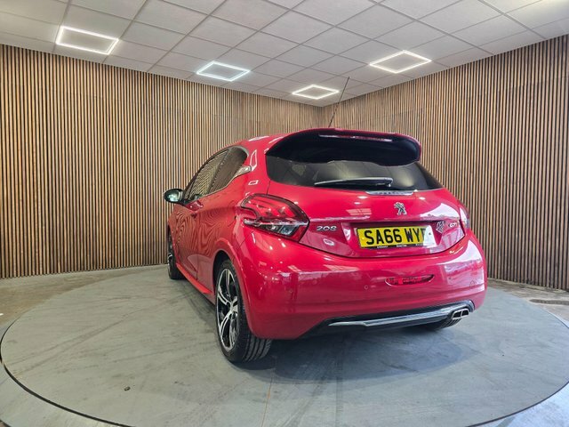 Peugeot 208 1.6 Thp Gti Prestige Euro 6 Ss SA66WYB Red #4