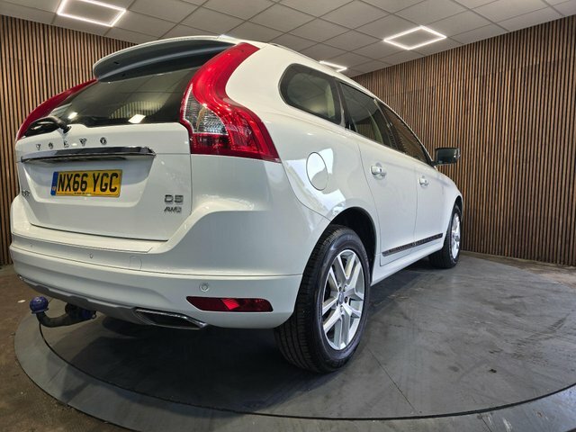 Volvo XC60 2.4 D5 Se Lux Nav Awd Euro 6 Ss White #3