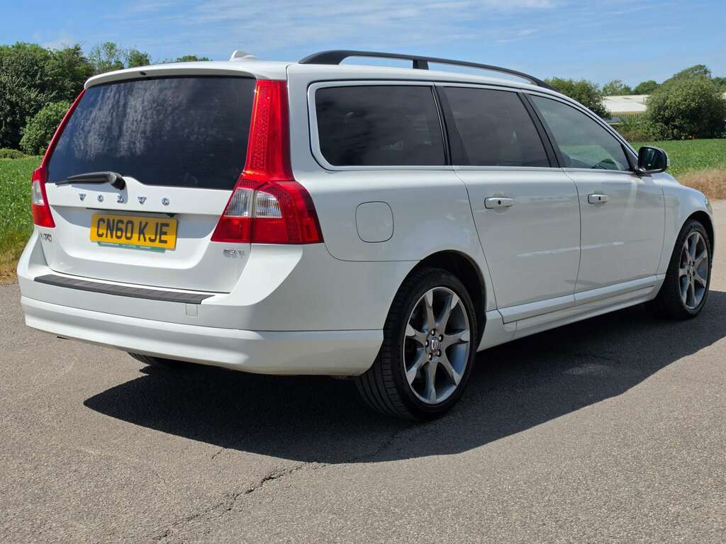 Volvo V70 2.5T Se Lux Geartronic Euro 5 White #6
