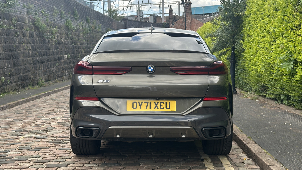 BMW X6 30D M OY71XCU Green #3