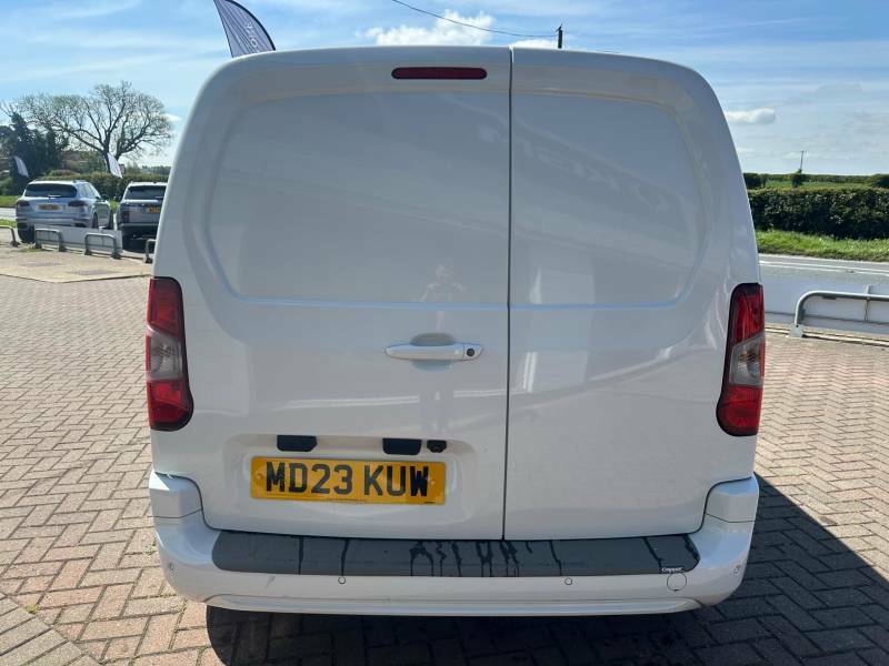 Citroen Berlingo 1.5 Bluehdi 650Kg Driver Edition 100Ps 6 Speed Ss MD23KUW White #4