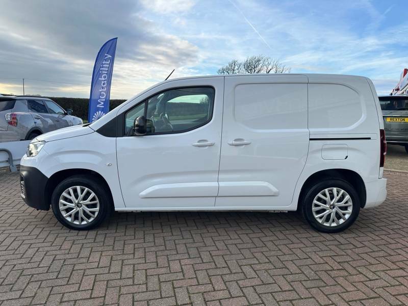 Citroen Berlingo 1.5 Bluehdi 650Kg Driver Edition 100Ps 6 Speed Ss MD23KUA White #6