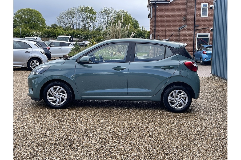 Hyundai I10 Se 2023 U2559 Ulez FY23AAJ Green #4