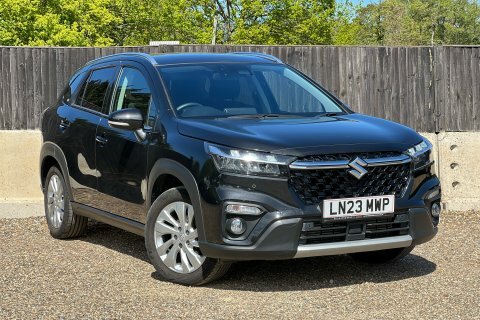 Suzuki S Cross 2023 23 Motion