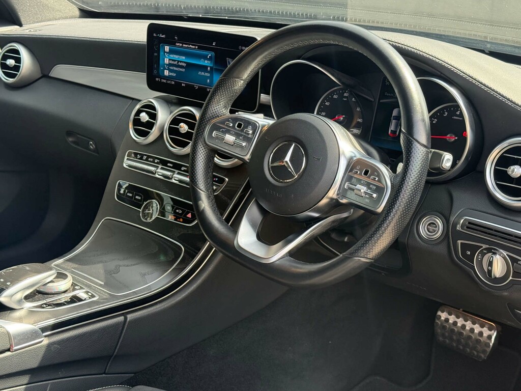 Mercedes-Benz 300 C Amg Line Premium #3