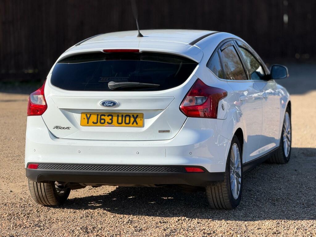 Ford Focus 1.6 Tdci Zetec Euro 5 Ss YJ63UOX White #5