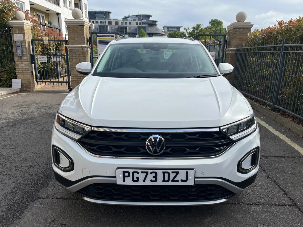 Volkswagen T-Roc 1.5 Tsi Life Suv Dsg Euro 6 Ss 150 PG73DZJ White #5