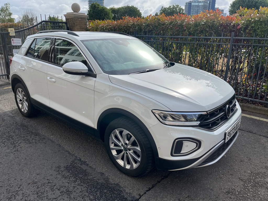 Volkswagen T-Roc 1.5 Tsi Life Suv Dsg Euro 6 Ss 150 PG73DZJ White #2