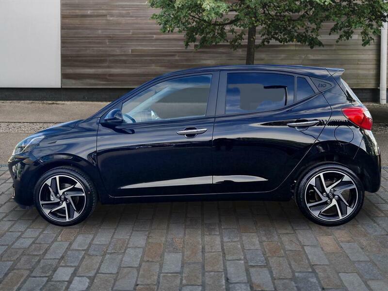 Hyundai I10 I10 1.2 Premium Hatchback Euro 6 Black #4