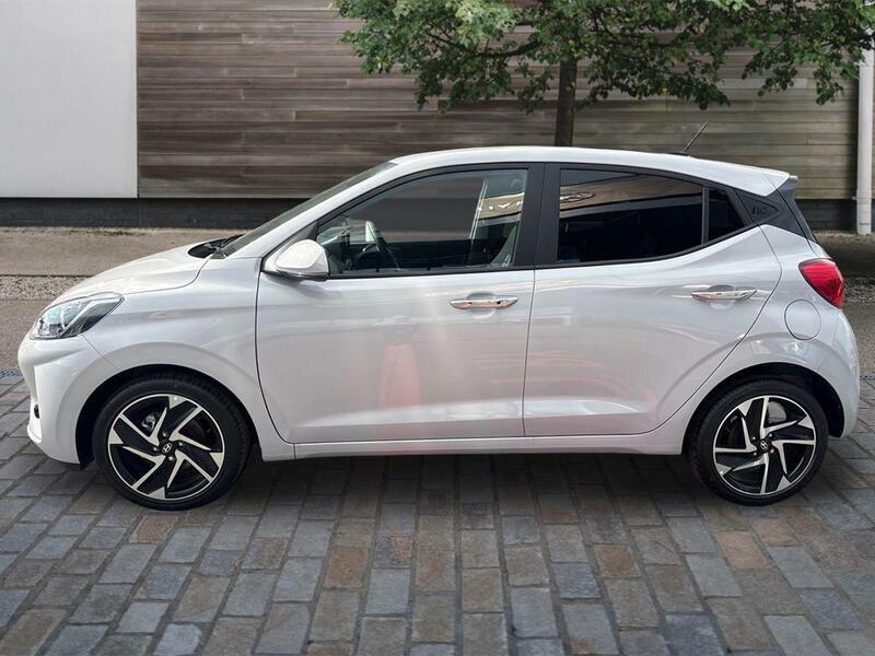 Hyundai I10 I10 1.2 Premium Hatchback Euro 6 Grey #4