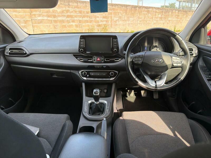 Hyundai I30 1.0 T-gdi Mhev Se Connect Hatchback Hyb Red #3