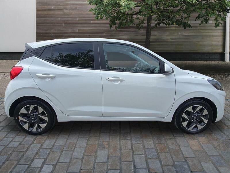 Hyundai I10 1.0 Advance Hatchback Euro 6 Ss CA26AOF White #2