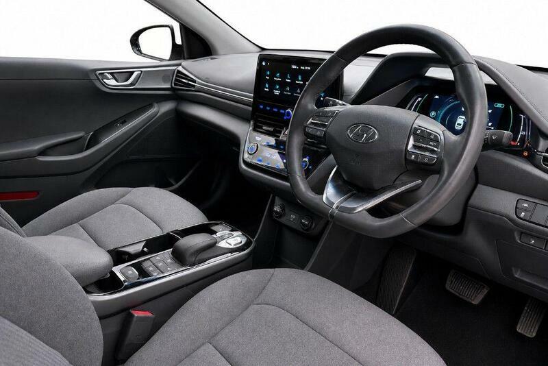 Hyundai Ioniq 38.3Kwh Premium Hatchback 136 P White #6