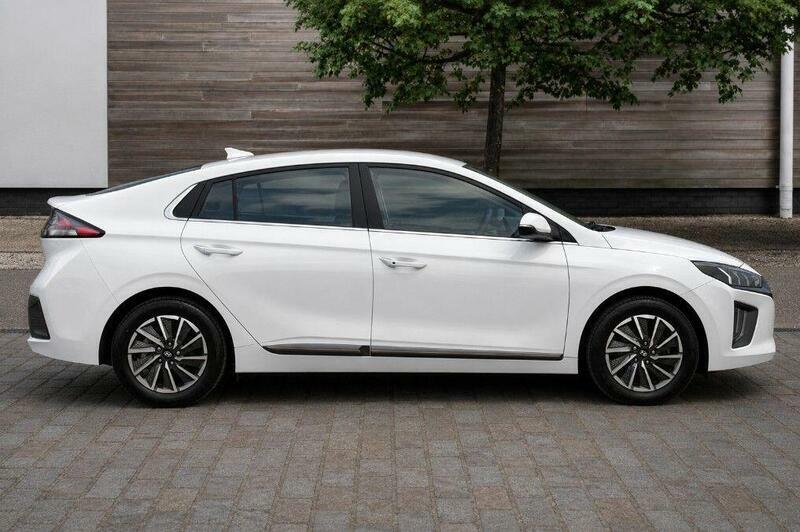 Hyundai Ioniq 38.3Kwh Premium Hatchback 136 P White #3
