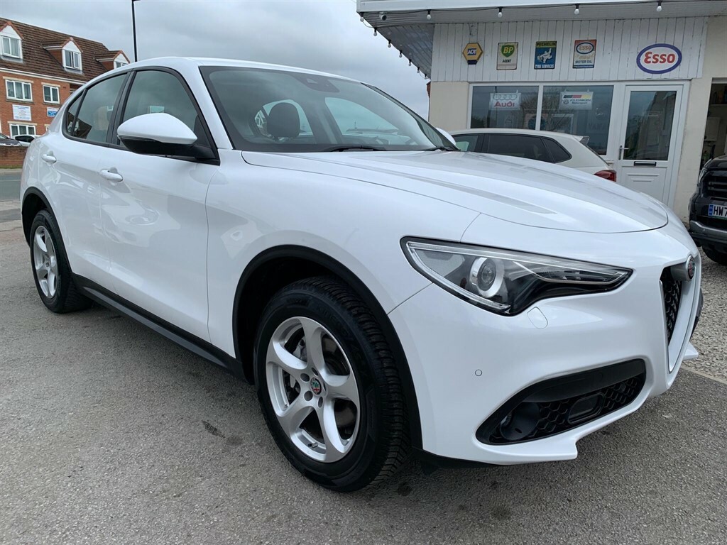 Alfa Romeo Stelvio 2.2 Td Super Q4 Awd Euro 6 Ss White