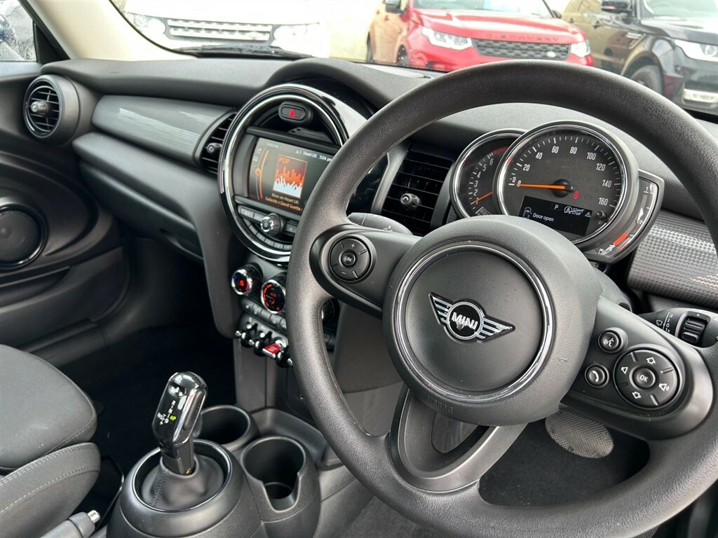 Mini Hatch 1.5 Cooper Classic Steptronic Euro 6 Ss EY68EJZ #4