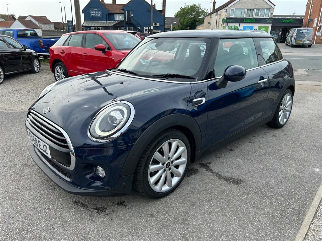 Mini Hatch 1.5 Cooper Classic Steptronic Euro 6 Ss EY68EJZ #2