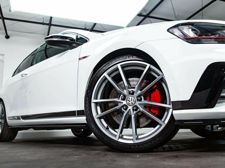 Volkswagen Golf 2.0 Tsi Bluemotion Tech Gti Clubsport S Hatchback White #4