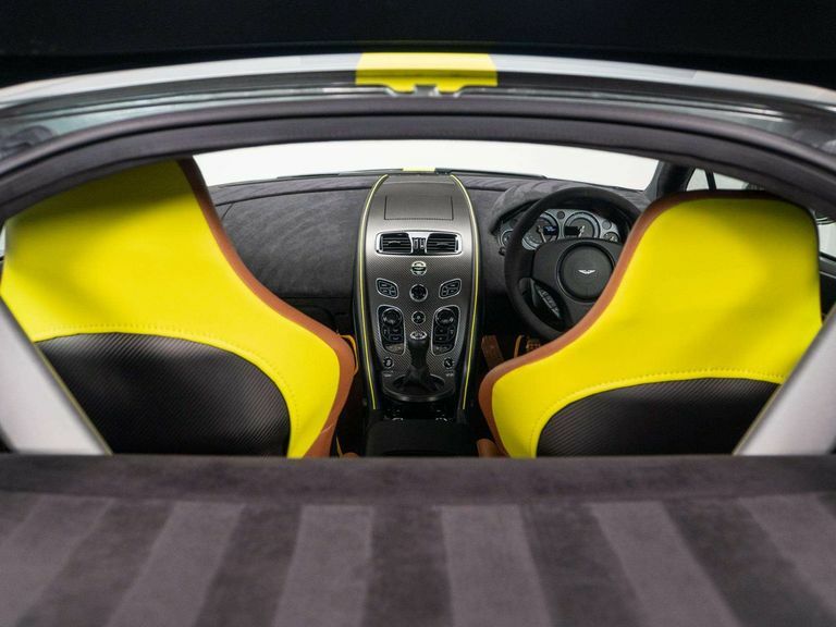 Aston Martin Vantage S Black #25