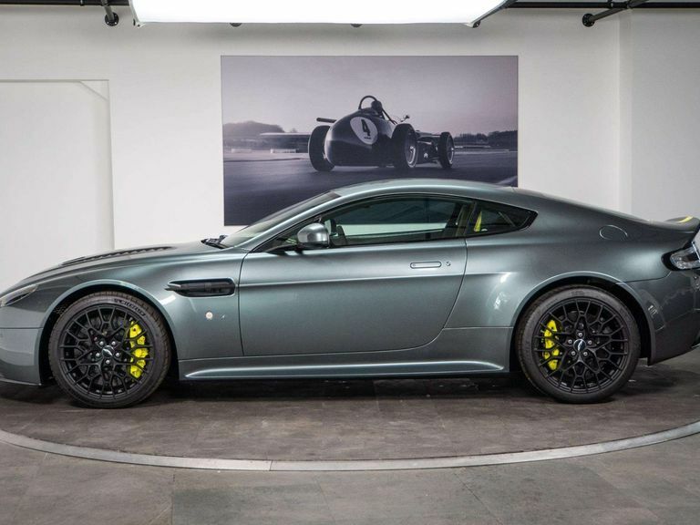 Aston Martin Vantage S Black #16