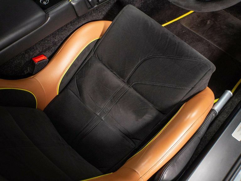 Aston Martin Vantage S Black #28